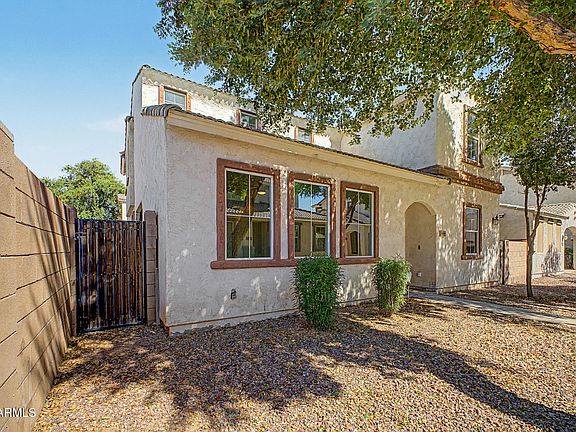 3rd image of 4346 E CARLA VISTA Drive