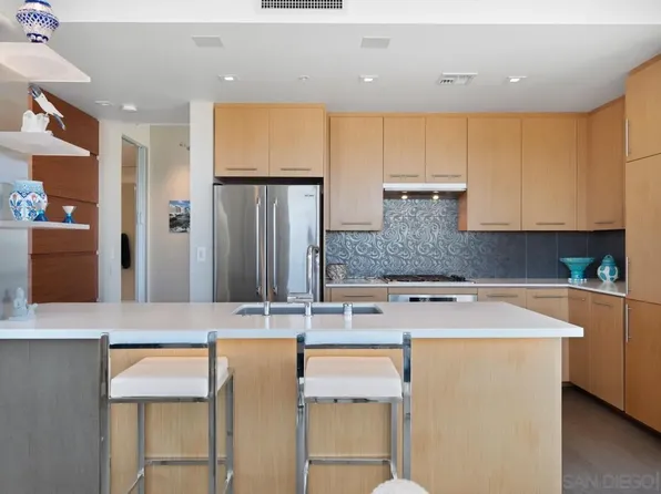 845 Fort Stockton Dr Unit 503, San Diego, CA 92103