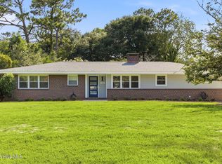 126 Parkwood Drive, Wilmington, NC 28409