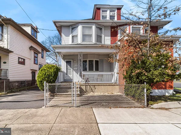 15 N Brown St, Gloucester City, NJ 08030