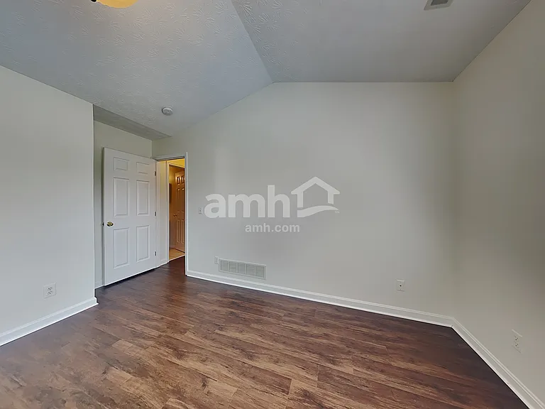 2324 Pleasant Meadow Dr — Photo 7