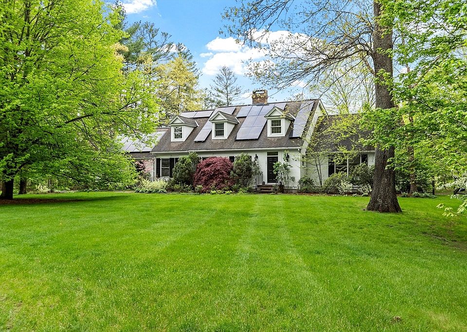 1st image of 121 Hartwell Rd