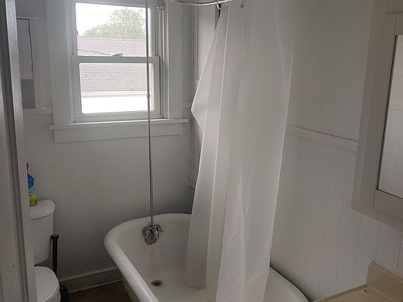 2nd image of 201 S Jonesville St #C