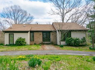 4011 Delaware Dr, La Grange, KY 40031
