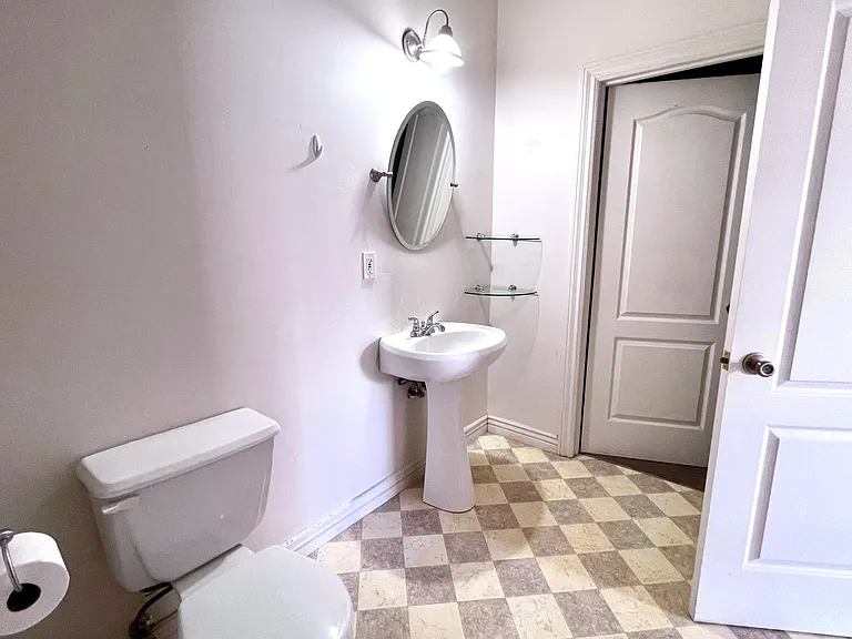 498 Twelve Oaks Dr #1 — Photo 11