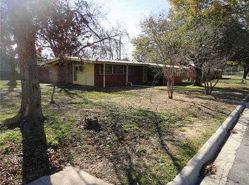 2nd image of 504 Parkplace