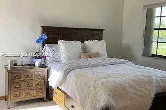 1 bed, 1.0 bath, 2946 sqft, $1,100 — Photo 3
