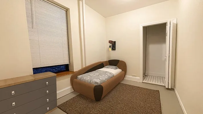 Rented by Highline Residential | media 23