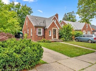 639 Mayburn St, Dearborn, MI 48128