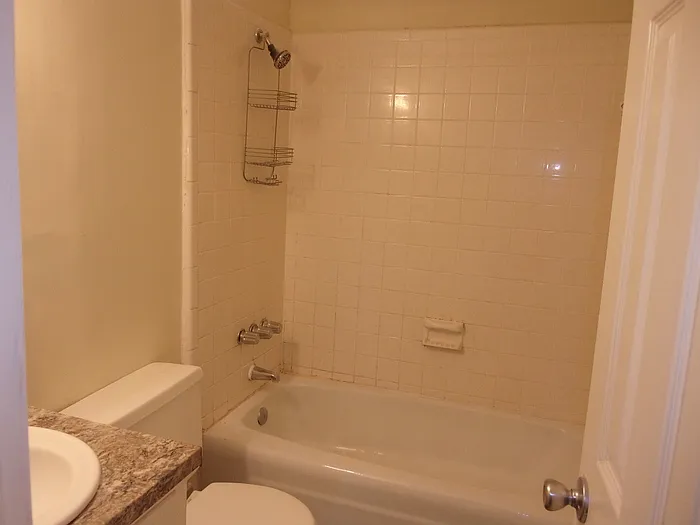 409 N Plantation Rd #B — Photo 12