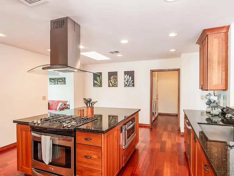 1135 Rodeo Rd — Photo 20