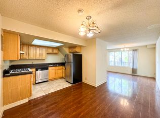 4554 Russell Ave APT 2, Los Angeles, CA 90027
