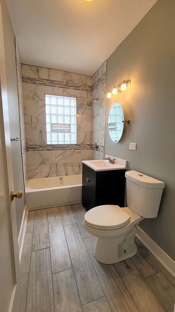 7637 S Kingston Avenue — Photo 2