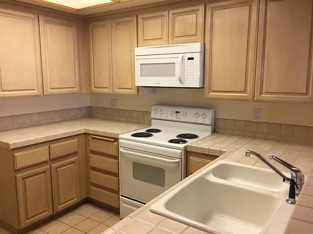 1st image of 555 S Barrington Ave #782614698