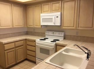555 S Barrington Ave #782614698, Los Angeles, CA 90049