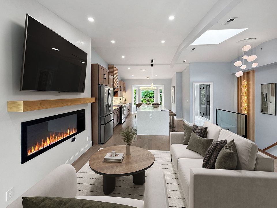 1st image of 89 Trenton St APT 3