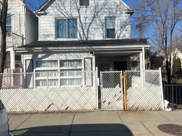 9620 S Ewing Ave, Chicago, IL 60617