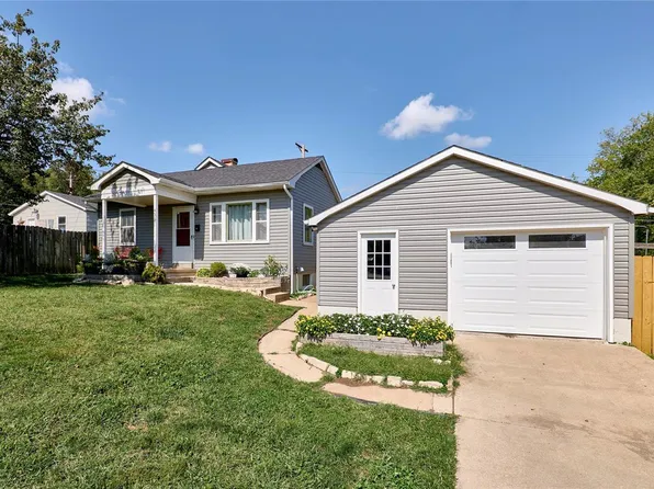 435 W 7th St, Hermann, MO 65041