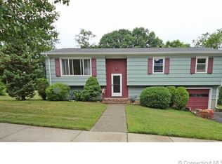 10 Green Hill Ln, West Haven, CT 06516