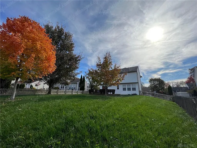 1131 Windsong Trl — Photo 47