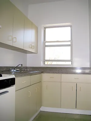 Rented by Space Real Estate | media 10