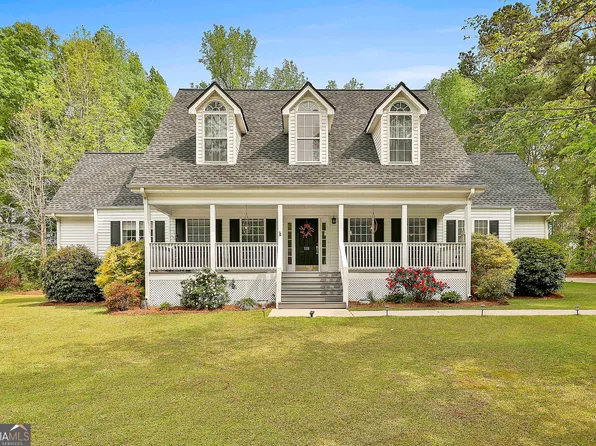 225 Mapledale Trl, Sharpsburg, GA 30277