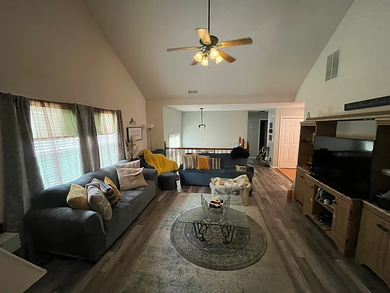 103 Rosalie Way — Photo 5