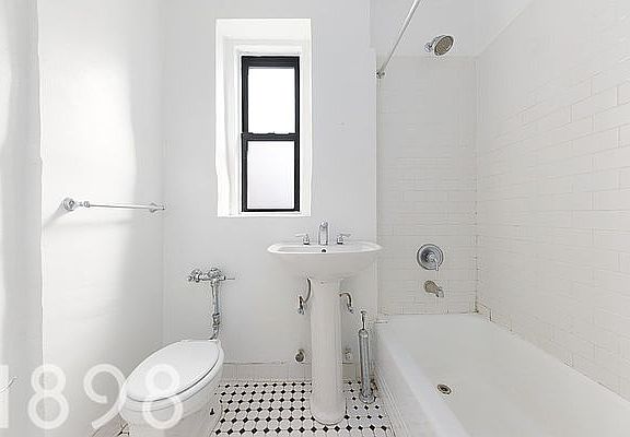 5th image of 8836 Elmhurst Ave APT 3A