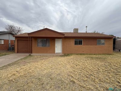 303 Robins Dr, Roswell, NM, 88203