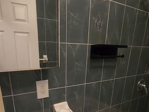 2nd image of 5300 193rd St Floor 2