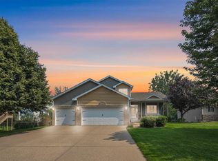 15801 Drake St NW, Andover, MN 55304