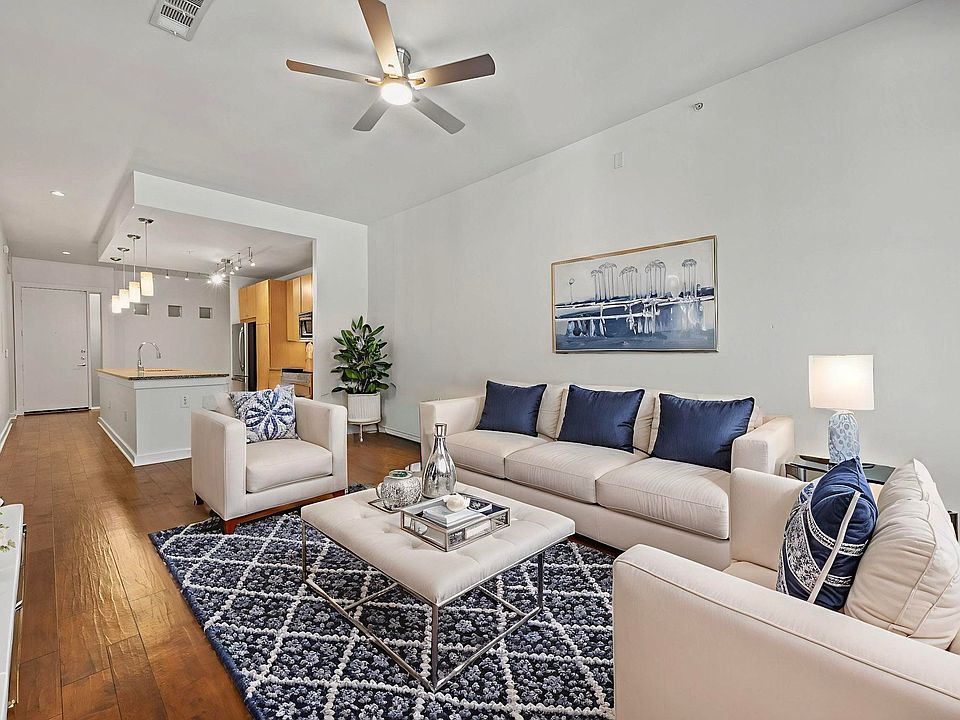 1st image of 2950 McKinney Ave APT 212