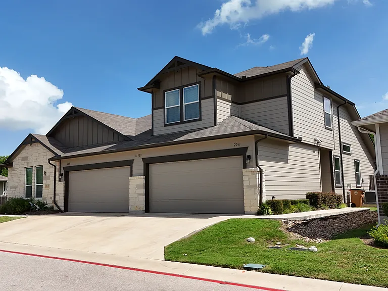 14309 Frankel Loop #20A — Photo 1
