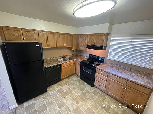 2913 Straus Ln #3 Photo 1