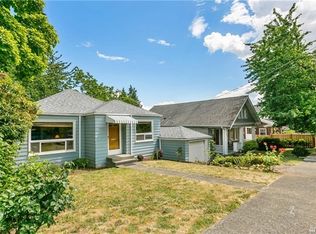 3922 Meridian Ave N, Seattle, WA 98103