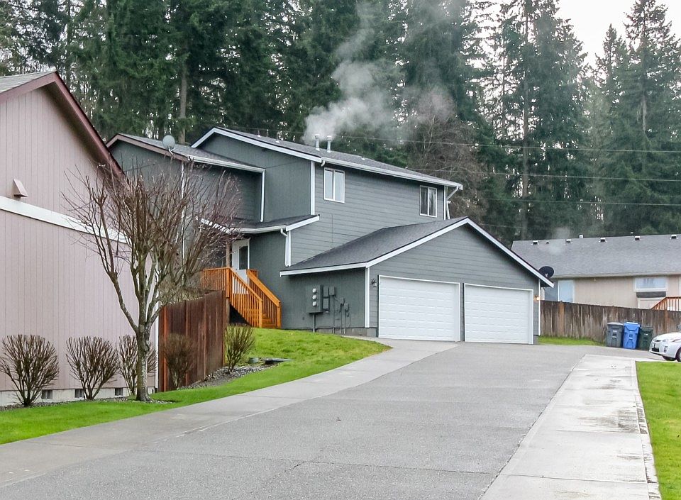 1st image of 7320 7322 163rd St E