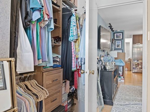 5th image of 15 Jones St APT 5A