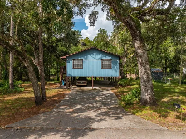 3395 Riderwood Dr, Dade City, FL 33523