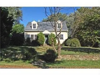 5 Walnut St photo 1