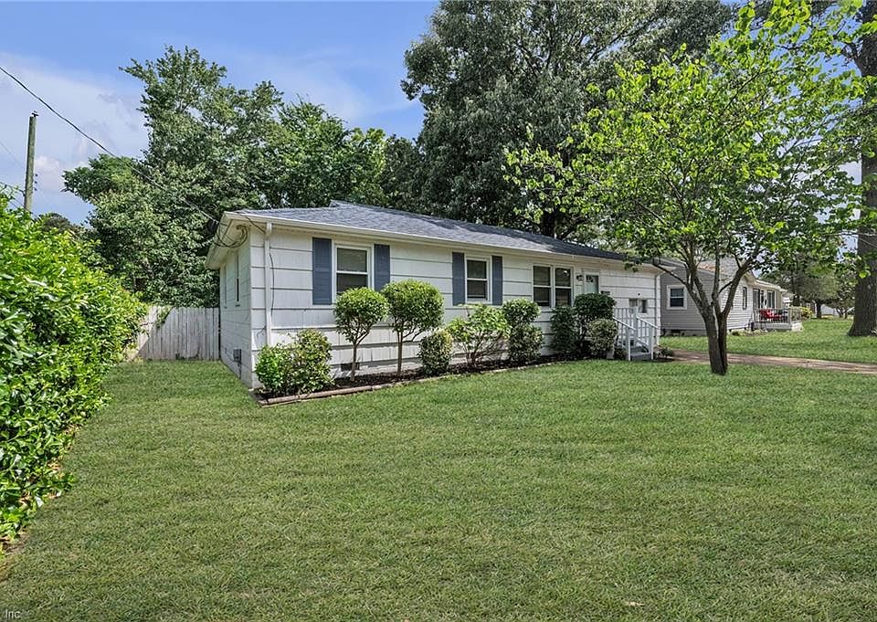 1st image of 4567 Dora Cir