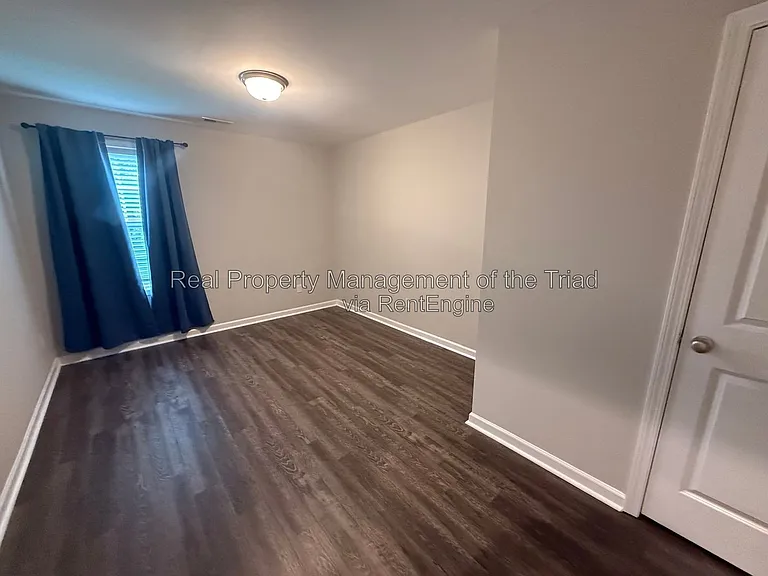 2708 N Patterson Ave — Photo 18