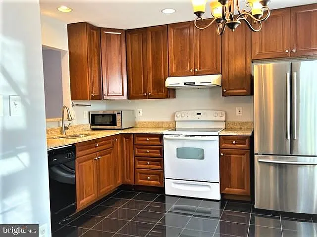 10903 Tuckerman Hill Ln — Photo 5