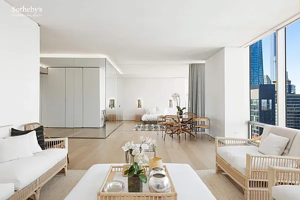 Rented by Sotheby's International Realty | media 17