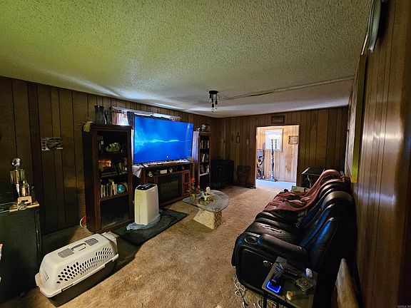 4th image of 1429 Holloway St