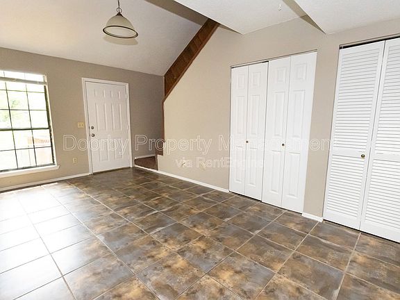 5th image of 3233 Conner St Unit 3235