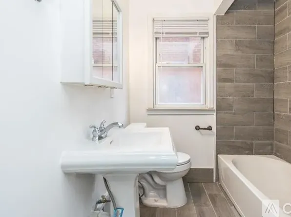 6445 Mead St #1, Dearborn, MI 48126