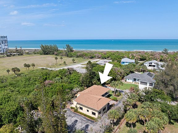 3rd image of 2505 Tamarind Drive