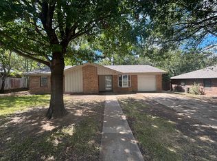 303 Case St, Weatherford, TX 76086