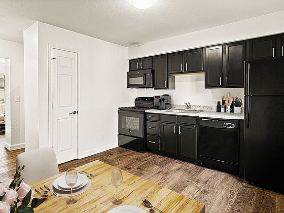 5th image of 543 Charles Ave #N-676