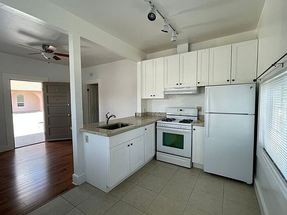 5th image of 504 Matheson St APT 1